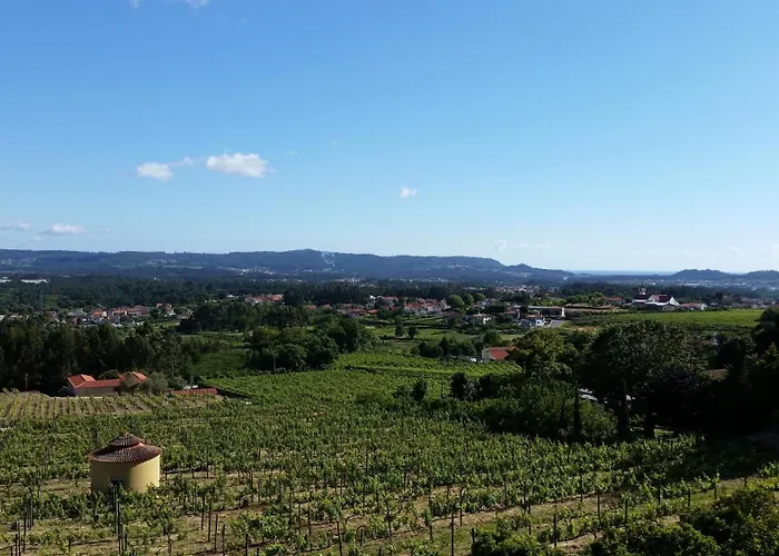 Casas Do Monte De Roques